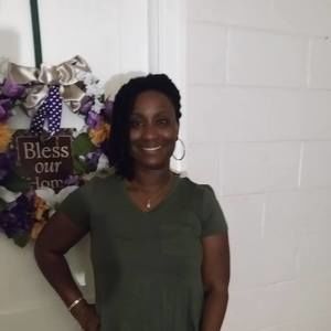 Meet your Posher, Renada